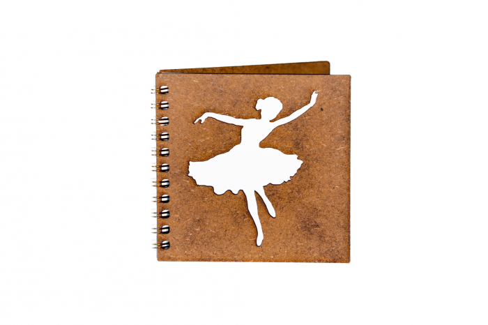 Agenda 10x10 personalizata din lemn cu o balerina